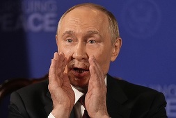 Kremlinul postează clipuri cu Putin şi Trump zâmbind şi vorbind la începutul întâlnirii cu consilieri