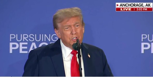 Donald Trump pe Truth Social: ”O zi mare şi foarte reuşită în Alaska” – Zelenski va veni la Casa Albă luni, pentru discuţii de pace