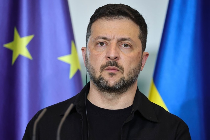 Zelenski: Negocierile pentru pace trebuie să implice ”doar” liderii Ucrainei, Rusiei şi SUA