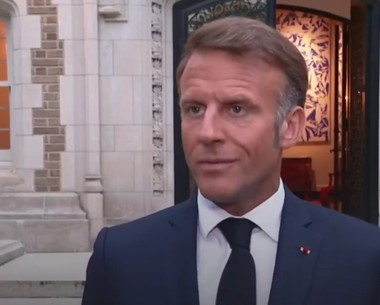 Macron spune că nu trebuie să existe restricţii pentru armata ucraineană în cazul unui acord de pace. El cere sporirea sancţiunilor împotriva Rusiei, dacă eşuează negocierile cu Kievul