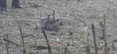 O dronă militară a căzut pe un câmp în Polonia. Varşovia spune că incidentul ar putea fi o provocare rusă - VIDEO