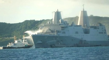 Doi răniţi într-un incendiu, de aproape 12 ore, la bordul navei de asalt-amfibie USS New Orleans, în largul Insulelor japoneze Okinawa