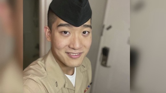 Un marinar american, Jinchao Wei, un mecanic pe nava de asalt amfibie USS Essex, găsit vinovat de un juriu din California de spionaj în favoarea Chinei