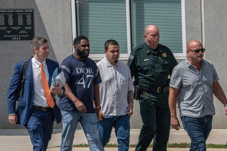 Kilmar Abrego, imigrantul deportat în mod eronat din SUA în El Salvador şi adus înapoi, a fost eliberat, dar ar putea fi reţinut din nou