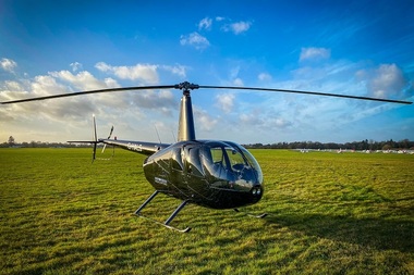 Trei persoane au murit într-un accident de elicopter în timpul unei lecţii de zbor pe insula Wight din Marea Britanie