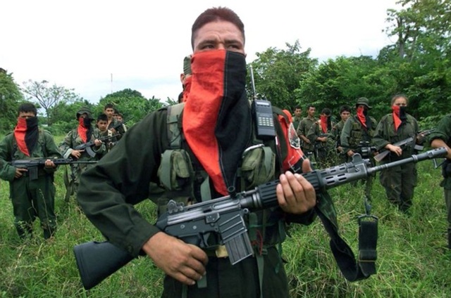 Treizeci şi patru de militari columbieni, luaţi ostatici în sudul amazonian al Columbiei de către rebeli din gherila Statul Major Central, disidentă în cadrul fostelor FARC