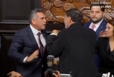 Bătaie între lideri în Senatul mexican - VIDEO