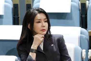 Fosta primă-doamnă a Coreei de Sud, Kim Keon Hee, a fost pusă sub acuzare pentru luare de mită