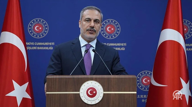 Rusia şi-a revizuit pretenţiile teritoriale din Ucraina, afirmă şeful diplomaţiei turce