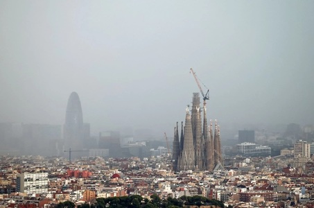 Ecologişti stropesc cu vopsea roşie faţada Sagrada Familia