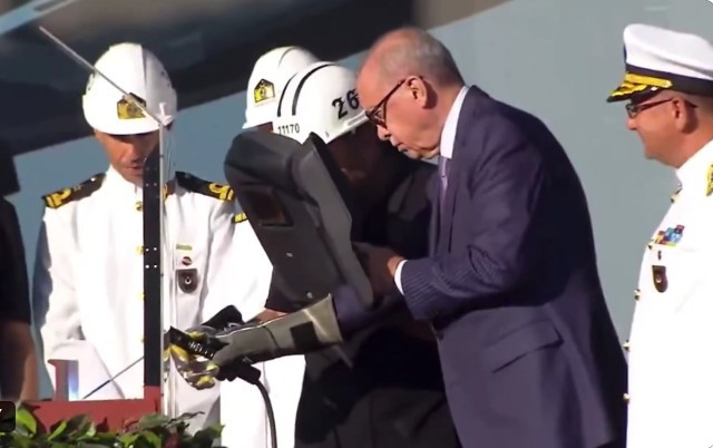 Turcia va construi cea mai mare navă de război dintr-o ţară mediteraneeană, mai mare decât portavionul francez Charles de Gaulle