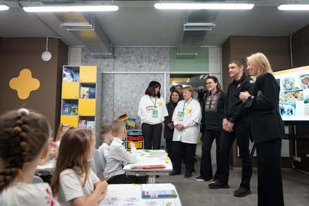 Aproape 2,3 milioane de copii vor frecventa cursurile la şcoală, în acest an – prim-ministrul Ucrainei