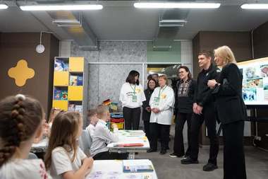 Aproape 2,3 milioane de copii vor frecventa cursurile la şcoală, în acest an – prim-ministrul Ucrainei