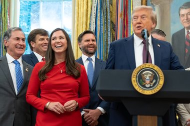 Donald Trump va muta sediul Comandamentului Spaţial al SUA din Colorado în Alabama. De ce face această mişcare ce ar costa milioane de dolari şi ar putea dura ani de zile
