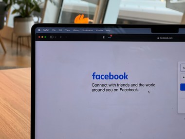 Facebook, dat în judecată de avocatul Mark Zuckerberg pentru suspendarea contului său. „Se dă drept o celebritate”