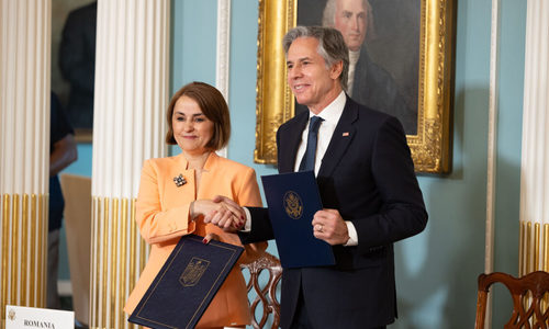 FT: Washingtonul reziliază acordurile cu ţările europene, inclusiv cu România, pentru combaterea dezinformării din Rusia, China şi Iran