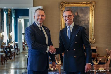 „Vladimir Putin este gata să invadeze alte ţări”, avertizează noul preşedinte polonez Karol Nawrocki aflat în vizită în Finlanda