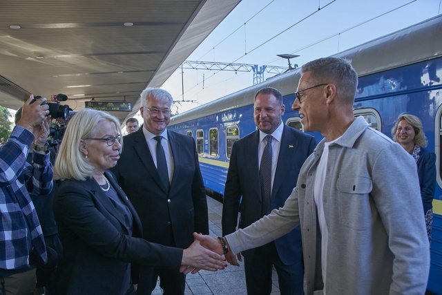 Statele Unite au aprobat vânzarea de rachete către Finlanda în valoare de un miliard de dolari. Preşedintele Finlandei a venit joi în Ucraina