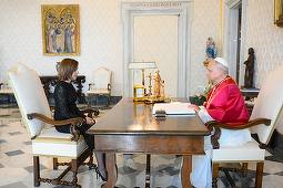 Maia Sandu a fost primită în audienţă de Papa Leon al XVI-lea: „M-a asigurat că Moldova este văzută şi este auzită”. Şefa statului a fost însoţită de mama şi sora sa - FOTO