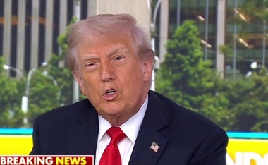 The Guardian: Trump refuză să facă apel la unitate după uciderea lui Charlie Kirk, într-o mişcare surprinzătoare. Preşedintele declară pentru Fox News că „radicalii de stânga sunt problema” şi refuză să caute o cale comună de urmat