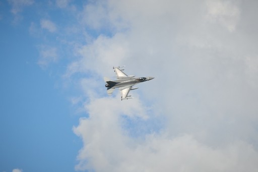 Polonia mobilizează avioane de vânătoare şi închide aeroportul din Lublin ca măsură „preventivă”