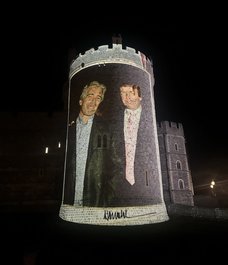 Patru persoane au fost arestate după ce imagini cu Donald Trump şi Jeffrey Epstein au fost proiectate pe castelul Windsor - VIDEO
