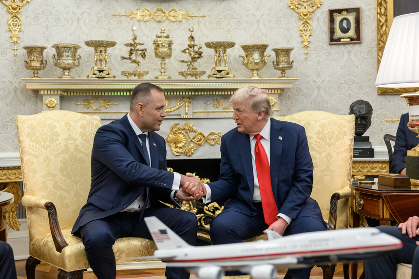 Donald Trump i-a trimis o scrisoare misterioasă preşedintelui polonez - presă