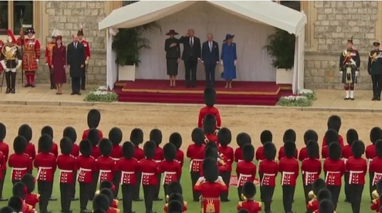 Donald Trump şi-a început vizita istorică în Marea Britanie bucurându-se de o primire regală fastuoasă la Castelul Windsor - VIDEO, FOTO