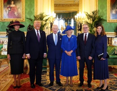 Familia regală găzduieşte la Windsor un banchet în onoarea lui Trump, care încheie prima zi a vizitei sale de stat