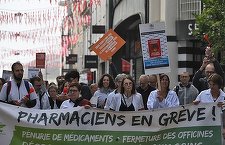 Franţa nu a fost blocată, se bucură ministrul de interne după o zi de proteste şi greve împotriva austerităţii. El anunţă 309 arestări şi prezenţa a 7.300 de „radicalizaţi”. Participarea ar fi fost sub estimările sindicatelor