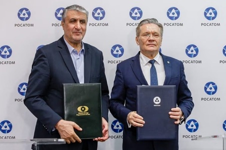 Iranul semnează cu Rusia un contract de 25 mld. $ în vederea construirii a patru centrale nucleare, de câte 1.255 MW, la Sirik, în provincia sudică Hormozgan. Contractul, semnat de Iran Hormoz cu Rosatom