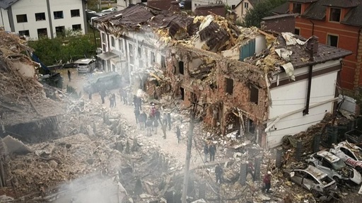 Cel puţin patru morţi şi 27 de răniţi la Kiev într-un nou atac masiv în Ucraina de 12 ore. Aproximativ 40 de persoane rănite în Zaporojie, Odesa, Sumî, Cerkasî şi Mîkolaiv. Polonia mobilizează aviaţia