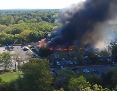 Cel puţin 4 morţi şi 8 răniţi în urma atacului armat, urmat de incendiere, de la biserica din Michigan. Este al doilea atac armat în masă în mai puţin de 24 de ore care ar fi fost comis de un veteran al războiului din Irak