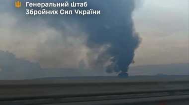 Ucraina afirmă că a lovit o importantă fabrică rusă de explozibili şi un terminal petrolier