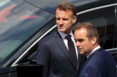 Emmanuel Macron îi acordă două zile Sébastien Lecornu să refacă un Guvern