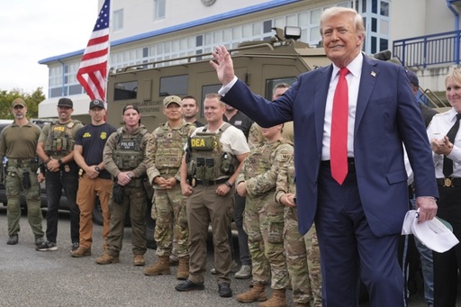 Uniunea Americană pentru Libertăţi Civile (ACLU) şi grupuri din Chicago dau în judecată oficialii administraţiei Trump pentru presupuse încălcări ale Primului Amendament în cadrul protestelor împotriva ICE