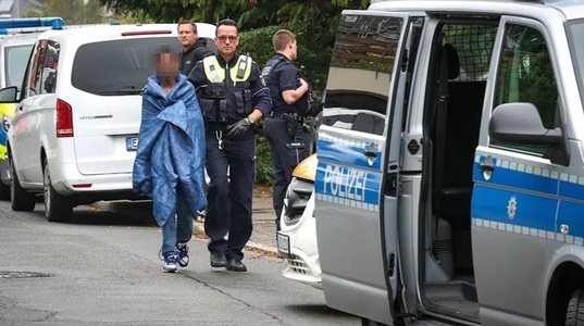 Primăriţa orăşelului german Herdecke, Iris Stalzer, atacată cu cuţitul de către fiica sa adoptivă acasă, anunţă poliţia