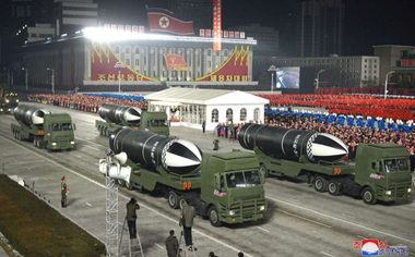 O paradă militară va fi organizată la Phenian pentru a consolida alianţa cu China şi Rusia