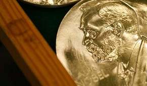 Cine se numără printre cei mai merituoşi laureaţi ai premiului Nobel pentru Pace? Alte curiozităţi şi statistici despre prestigioasa distincţie internaţională