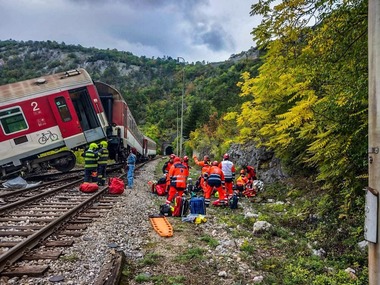 Cel puţin 66 de răniţi după coliziunea a două trenuri în Slovacia