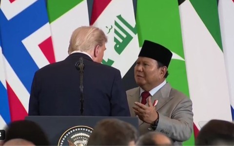 Un microfon lăsat deschis surprinde momentul în care preşedintele indonezian îi cere lui Trump să se întâlnească cu fiul său Eric