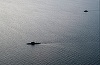 Suedia urmăreşte un submarin rusesc la Marea Baltică, într-o ”operaţiune de rutină” în colaborare strânsă cu aliaţii. Submarinul, reperat marţi, venind dinspre Strâmtoarea daneză Grand Belt, urmărit apoi în apele dintre Danemarca şi Suedia, anunţă armata 