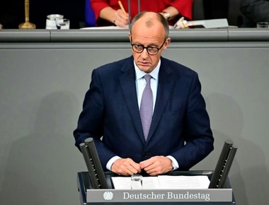 Merz anunţă în Bundestag că va cere UE, la summitul de la sfârşitul săptămânii următoare, să împrumute Ucrainei 140 mld. €, garantaţi cu active ruseşti