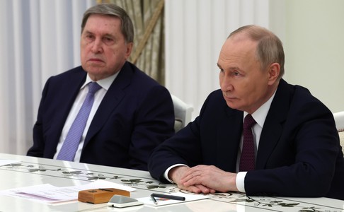 Kremlinul confirmă că Rusia şi SUA vor începe pregătirile pentru o nouă întâlnire între Putin şi Trump, dar susţine că l-a avertizat pe liderul american că rachetele Tomahawk ar putea afecta procesul de pace