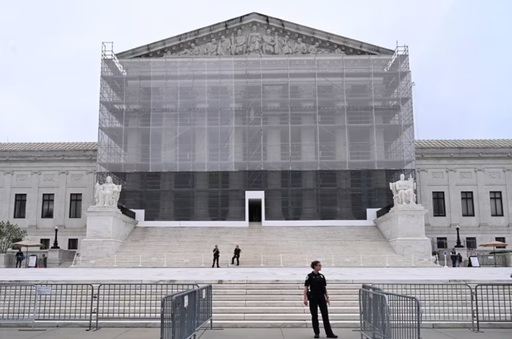Instanţele federale din SUA rămân fără fonduri şi încep concedierile, pe fondul blocajului guvernamental