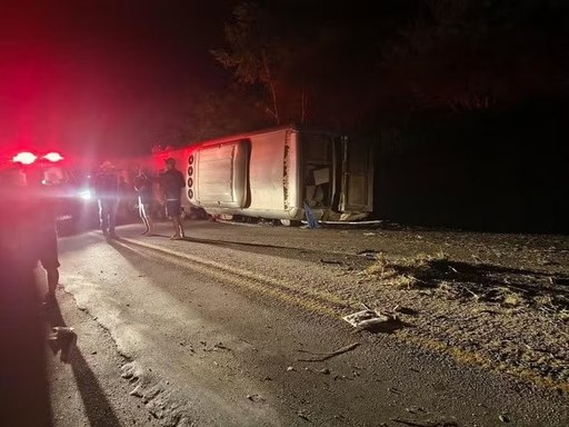 Tragedie în Brazilia: Cel puţin 15 persoane au murit într-un accident de autobuz