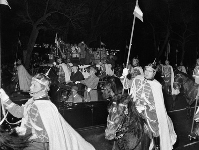 Guvernul spaniol urmează să publice în noiembrie o listă a simbolurilor dictaturii franchiste care urmează să fie ”retrase” din spaţiul public, anunţă premierul Pedro Sánchez în Parlament. înaintea marcării, la 20 noiembrie, a 50 de ani de la moartea lui 