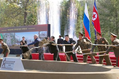 „Eroii noştri i-au distrus pe invadatorii neonazişti”. Kim Jong Un construieşte un monument pentru soldaţii nord-coreeni care au luptat alături de ruşi şi au fost ucişi în războiul din Ucraina