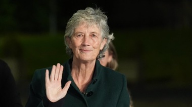Candidata stângii, Catherine Connolly, prezentată ca învingătoare în alegerile din Irlanda