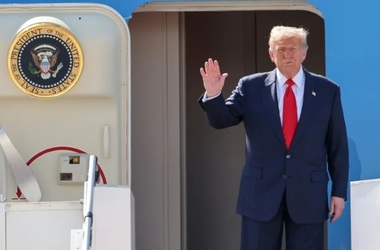 Trump îşi lansează turneul din Asia cu o serie de acorduri, înaintea summitului cu Xi